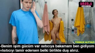 Bakıcı ve Karısını Grup Sikiyor